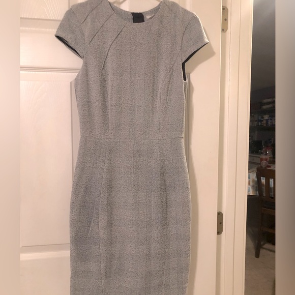 L/N Grey Cap Sleeve Dress Size 4 - Picture 8 of 8